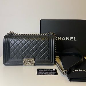 SOLD❌ Chanel Old Medium Boy Calfskin RHW